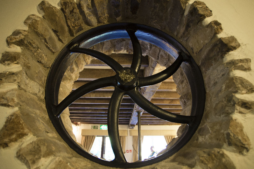 Hotel Hornsbury Mill Chard Esterno foto